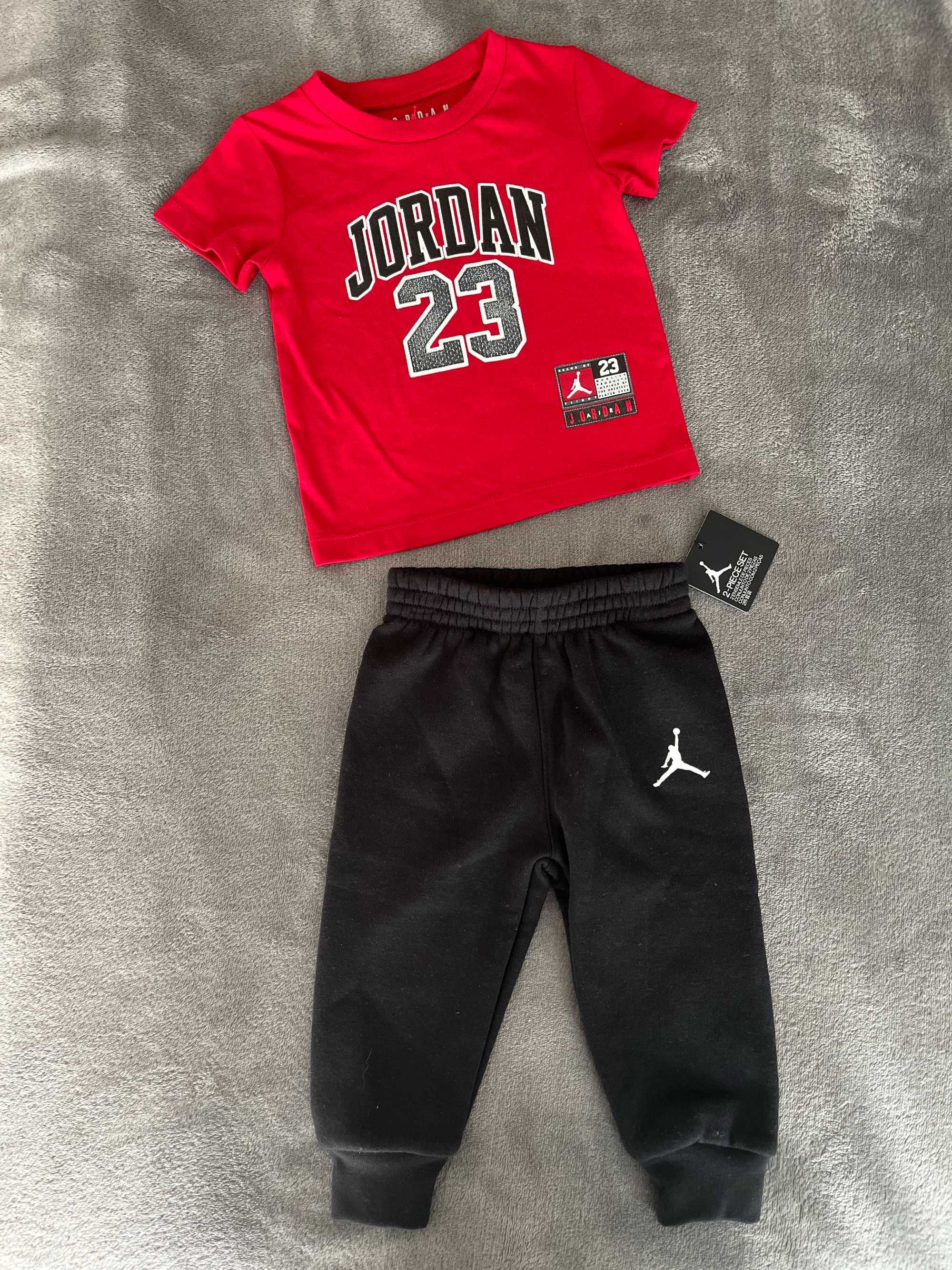 Jordan 23 бебешки спортен комплект от тениска и долница 9-12 месеца