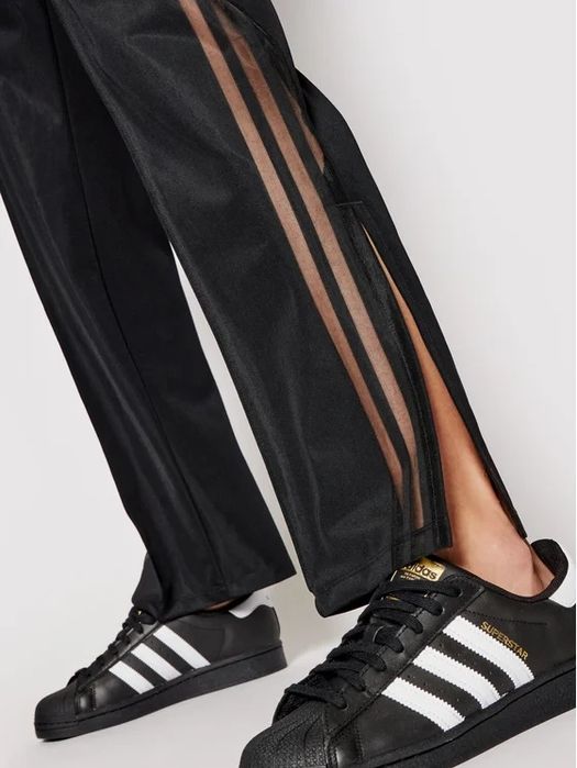 Дамски дрехи Adidas , Guess , Nike