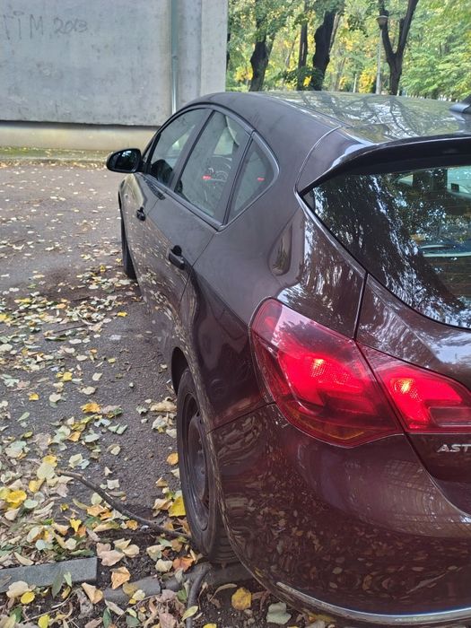 Opel Astra j 1.6 benzina și gpl