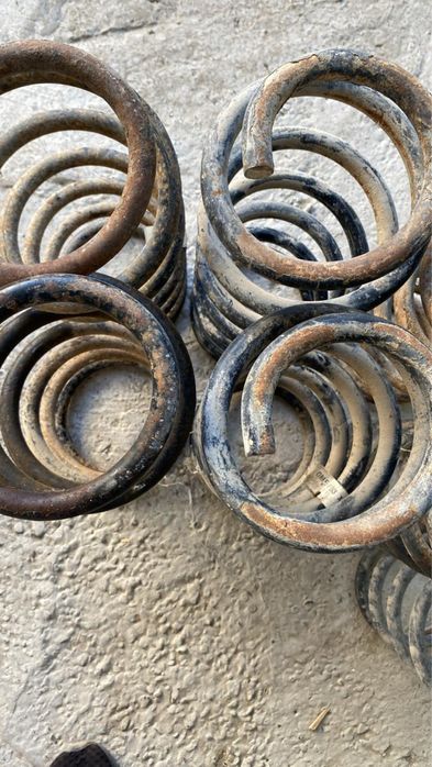 Пружины на Land cruiser 80