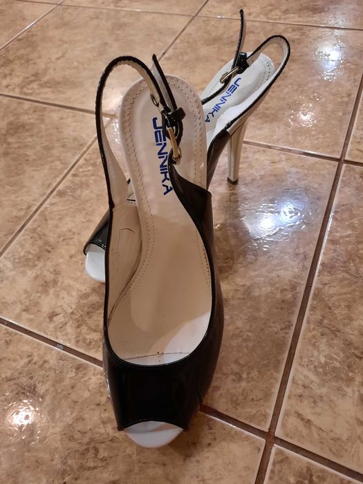 sandale Jennika negre 39