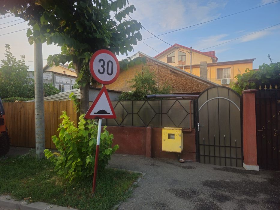 Casa de Vanzare in Voluntari Maxim Gorki .