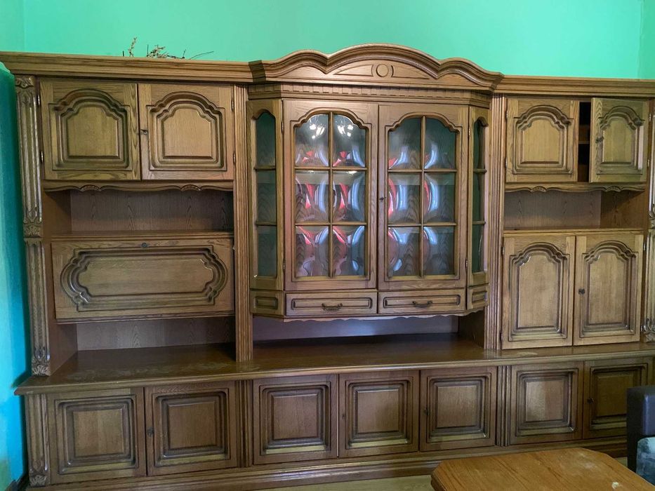 De vânzare mobilier.