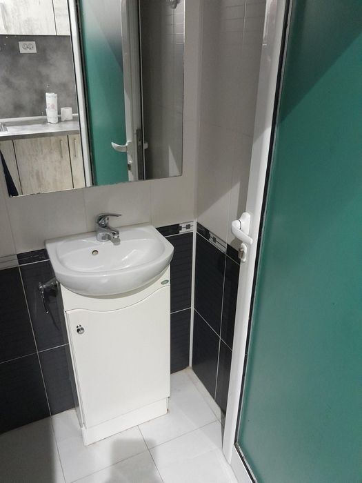 Дава се под наем Едностаен апартамент в Пловдив, Остромила - 55 кв.м за 225 € - Снимка #6