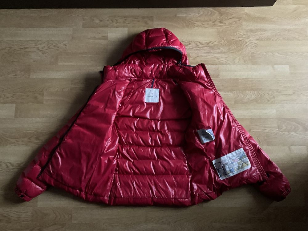 Geaca originala Moncler Bady Giubbotta Down impecabila