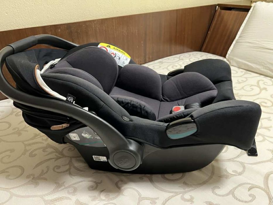 Продавам стол Joie Signature i-Jemini, i-Size 40-85см., до 13кг.