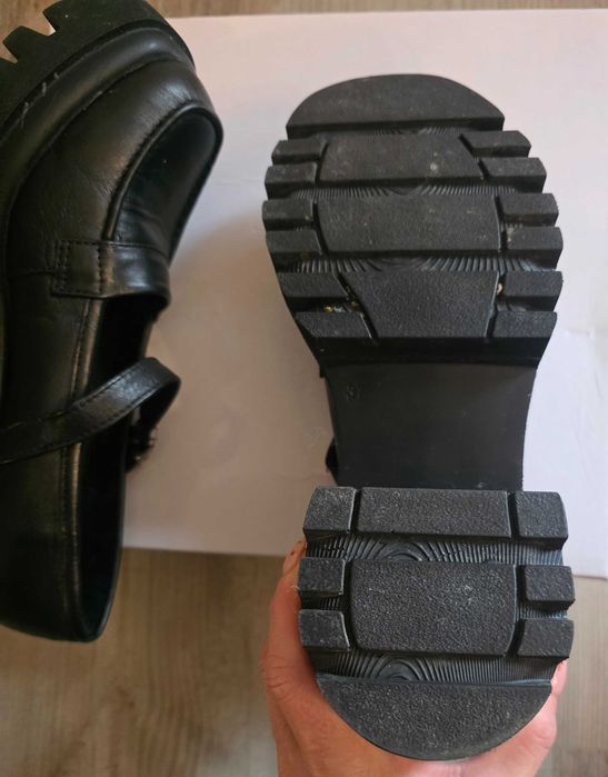 Обувки от естествена кожа