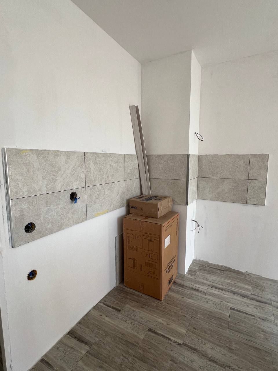 Продаётся квартира Юнусобод13 1 ком новостройка 3 этаж отличный локаци