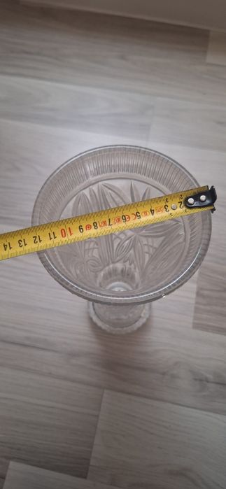 Vaza din cristal.
