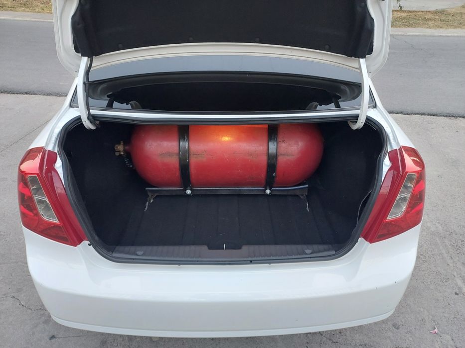 Срочно продам Lacetti  Gentra