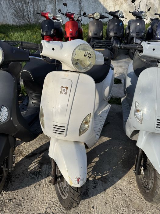Scutere CU sau FARA PERMIS glovo tazz bolt
