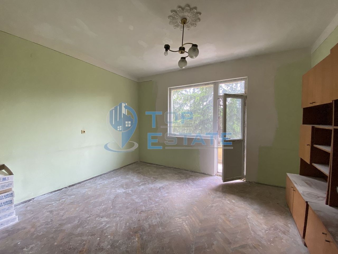 Продава се Многостаен апартамент в Павликени - 100 кв.м за 561 €/кв.м - Снимка #2