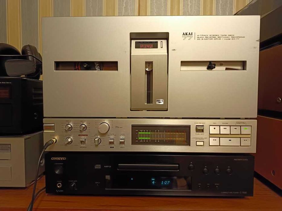 Катушечный магнитофон-приставка Akai GX-77
