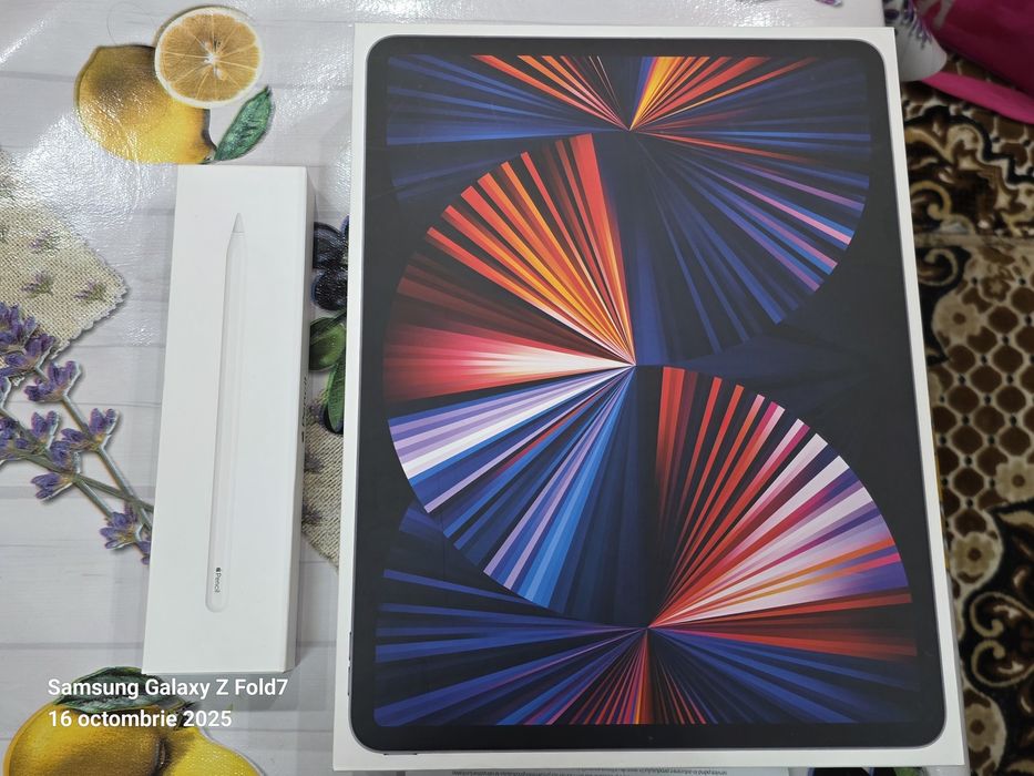 Apple iPad Pro 12.9 inch - Gen 5 / 256 GB WiFi + Cellular / pencil 2