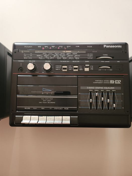 Radiocasetofon Panasonic RX-C32L perfect funcțional.