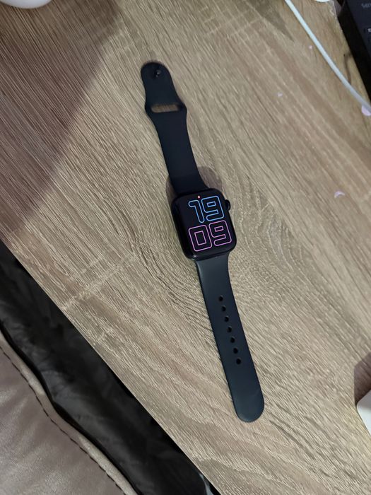 Apple Watch SE2 2024