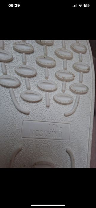 Love Moschino ghete de iarna