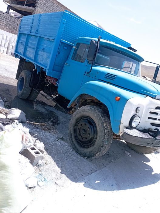 Zil sotiladi 554