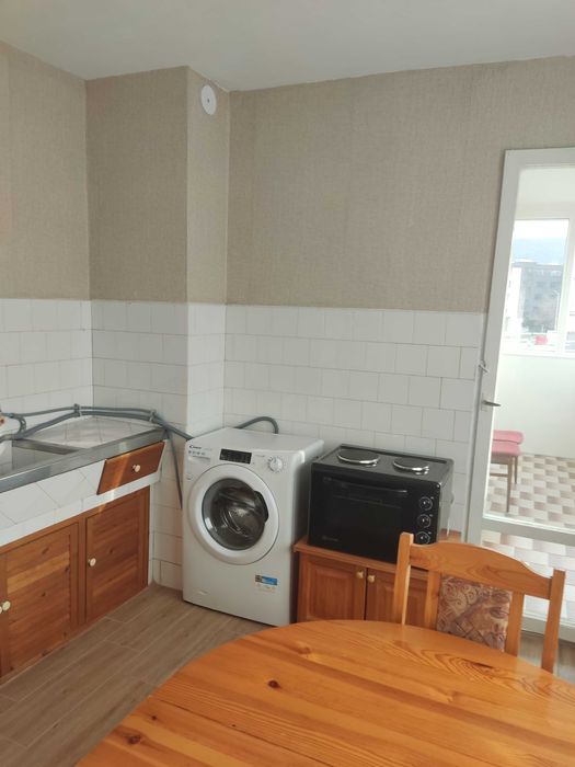 Дава се под наем Едностаен апартамент в Шумен, Болницата - 47 кв.м за 200 € - Снимка #2