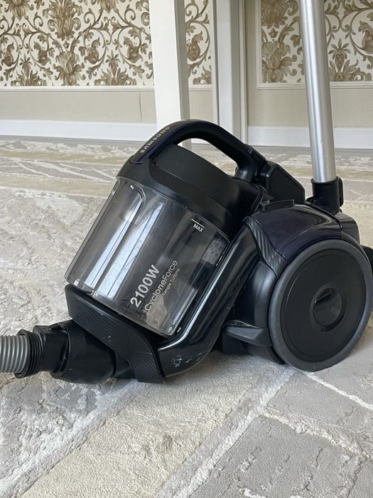 Продаю Пылесос Samsung