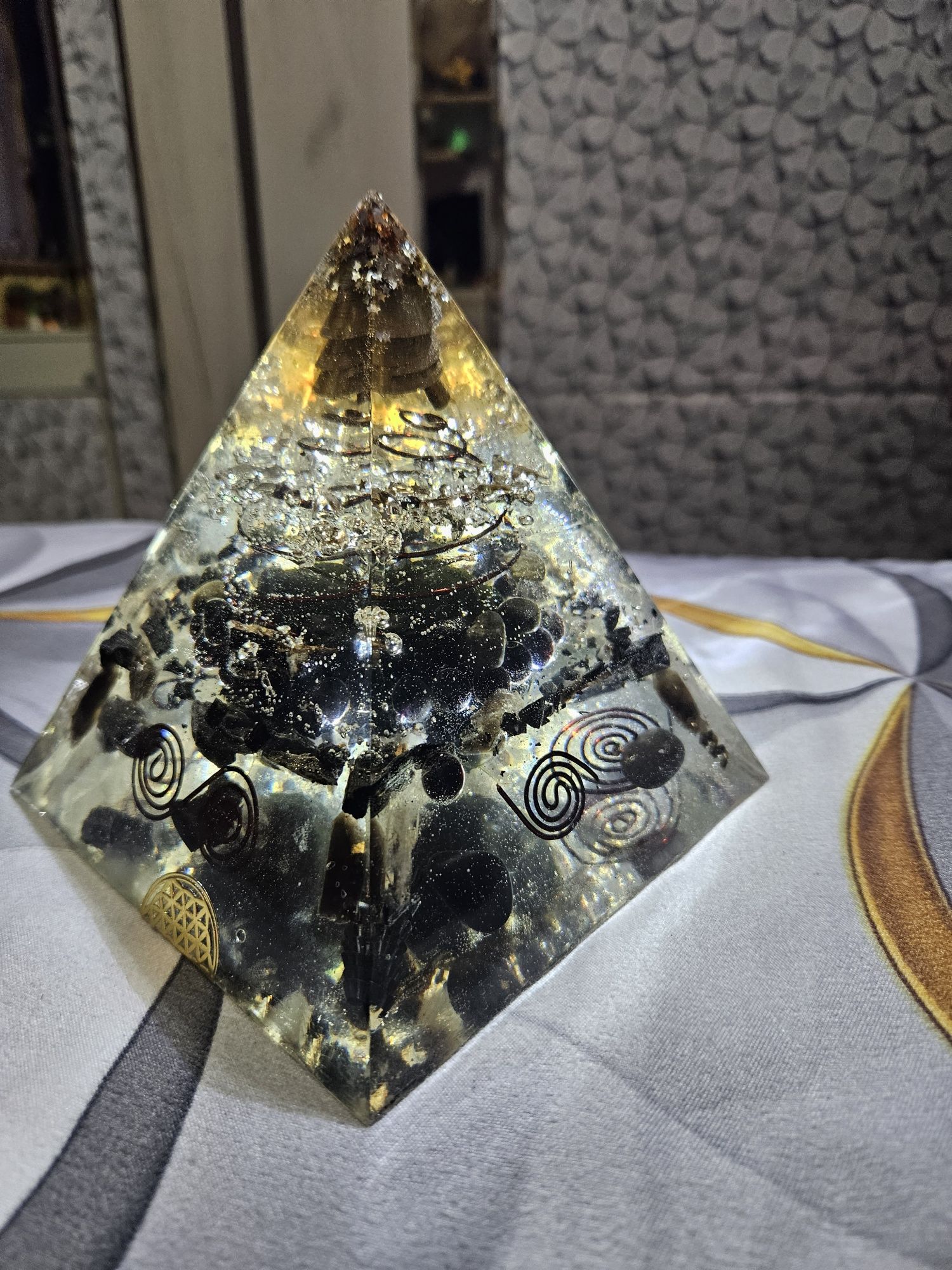 Piramida 16,5  cm,orgon handmade