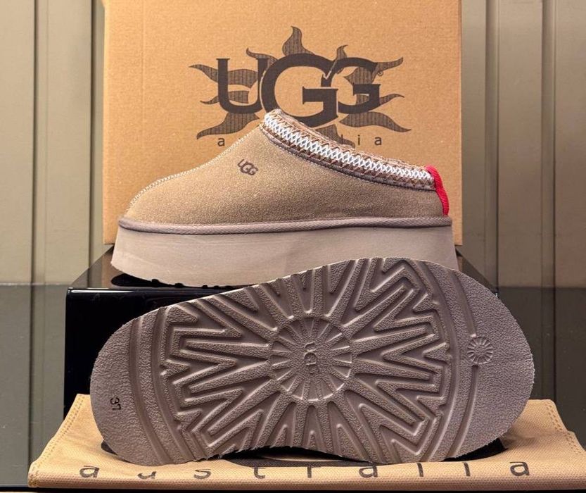 Ugg de dama bej.