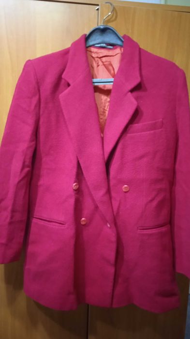 Дамско сако червено