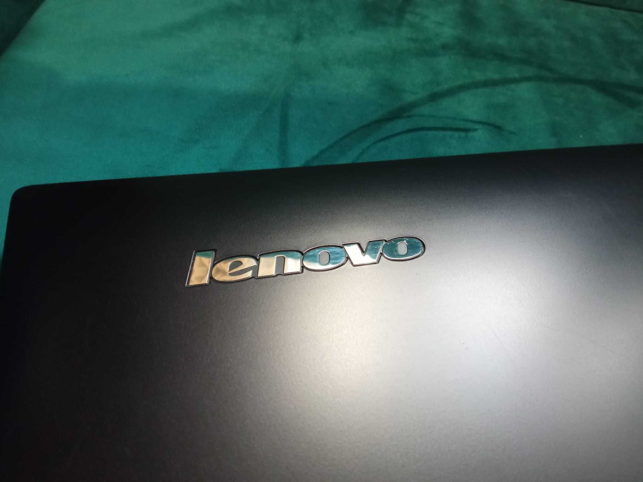 Laptop Lenovo Hdd de 1 Tb, memorie Ram 8 Gb