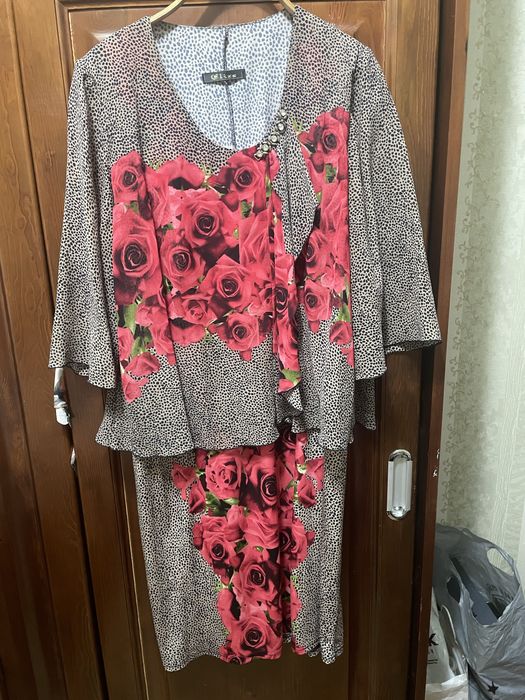 Продам платья бу