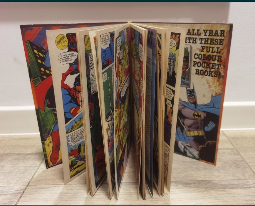 Album benzi desenate retro vintage The Official Superman Annual 1981