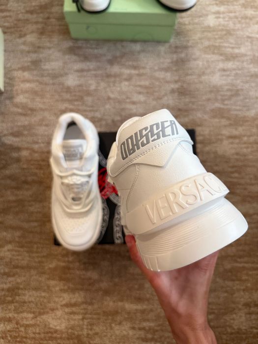 versace odiseea albi