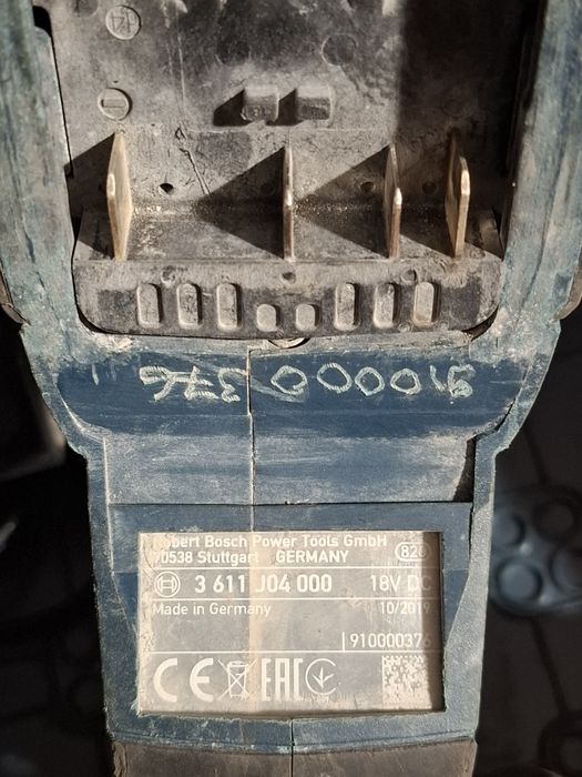 Bosch cu percuție la 18v