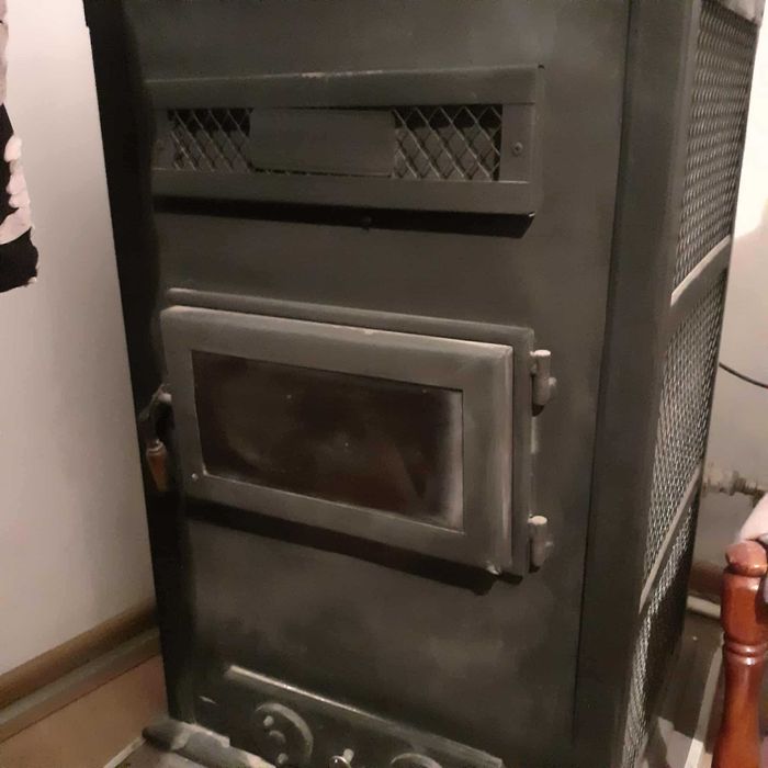 Продавам парна инсталация за отопление на дърва и въглища