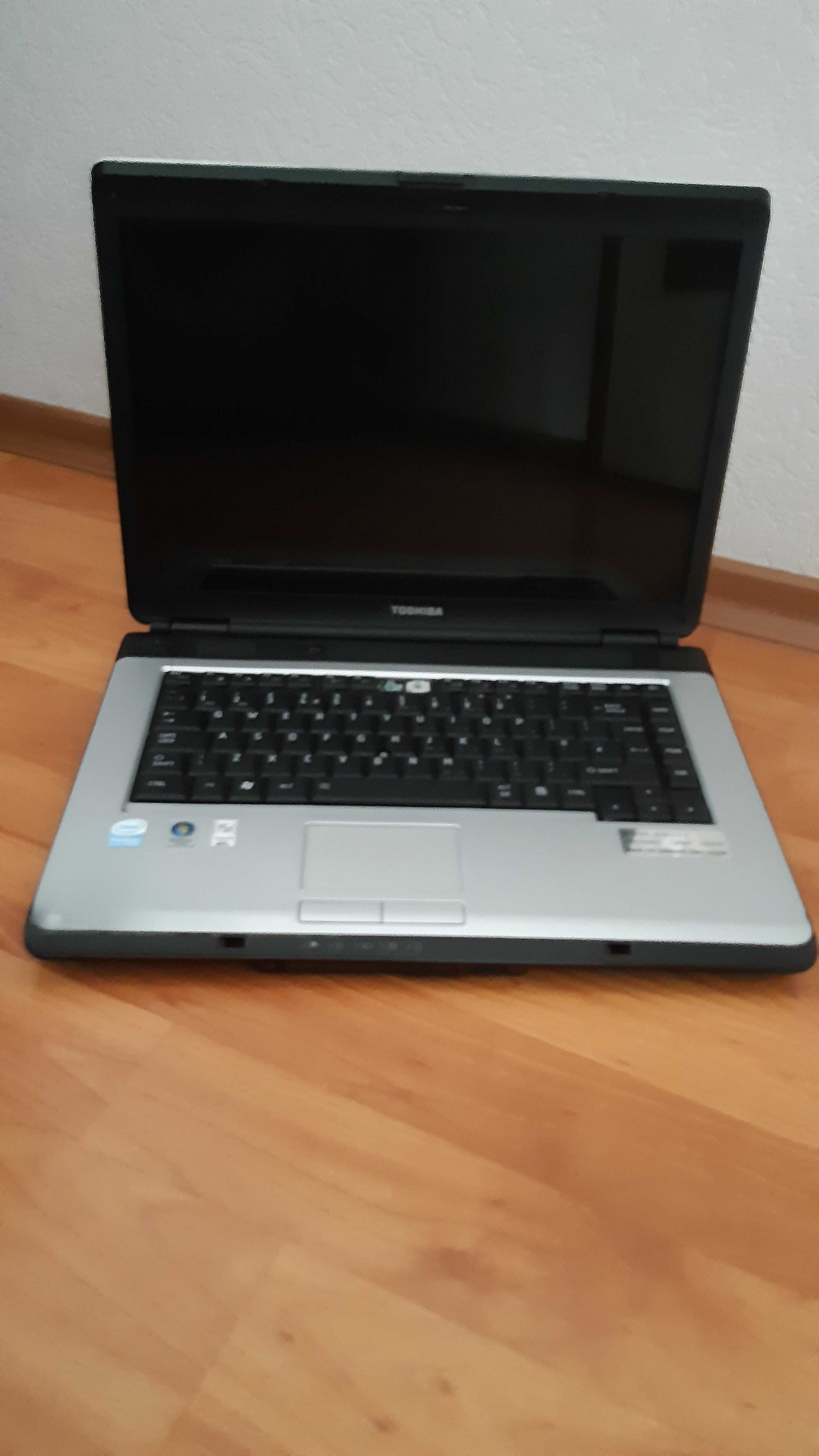 Лаптоп Toshiba Satellite L300-1A6