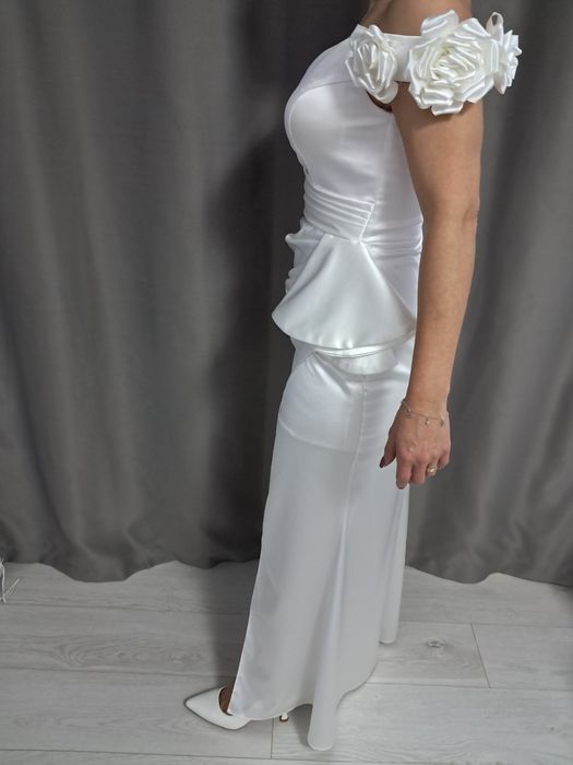 Vând rochie alba nr40