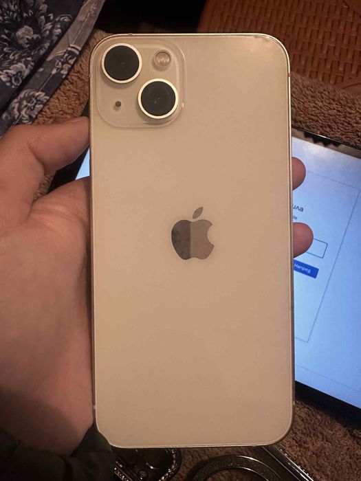 Телефон Iphone 13