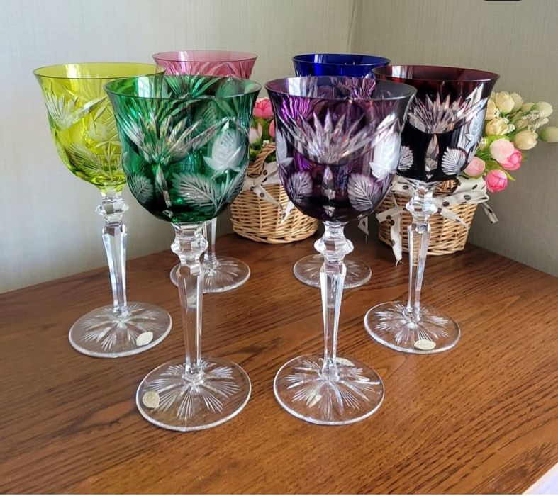 Шикарные,старинные бокалы из цветного накладного хрусталя. Дрезден