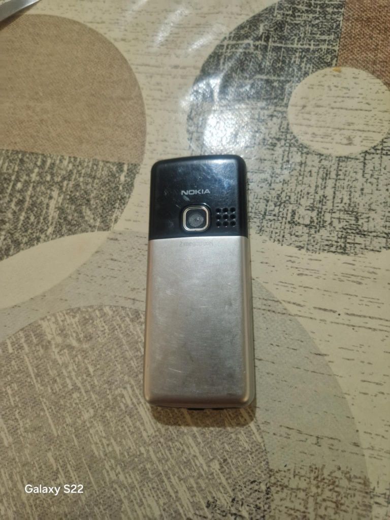 Телефон Нокия 6300