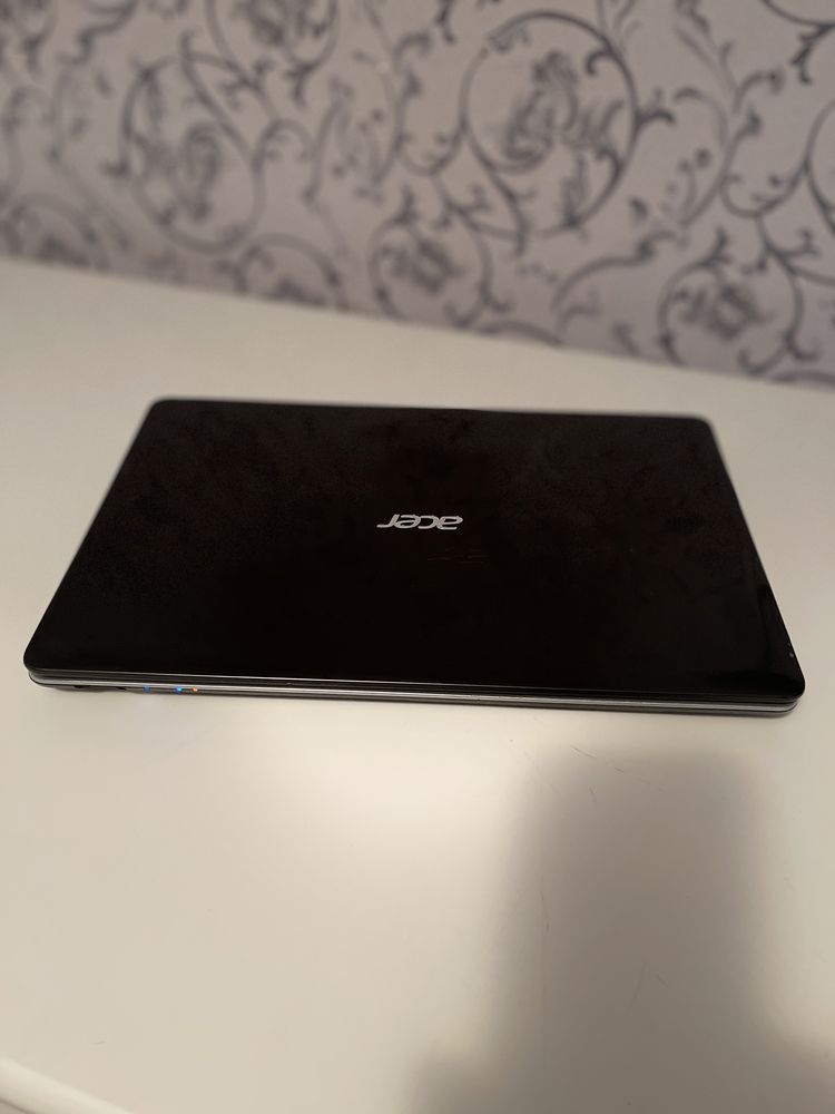 Ноутбук Acer ASPIRE E5-531 +ssd