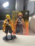 Figurina: zenitsu