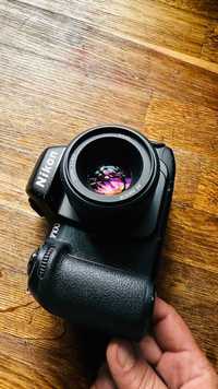 Nikon F 100 + 50 mm 1.8 D