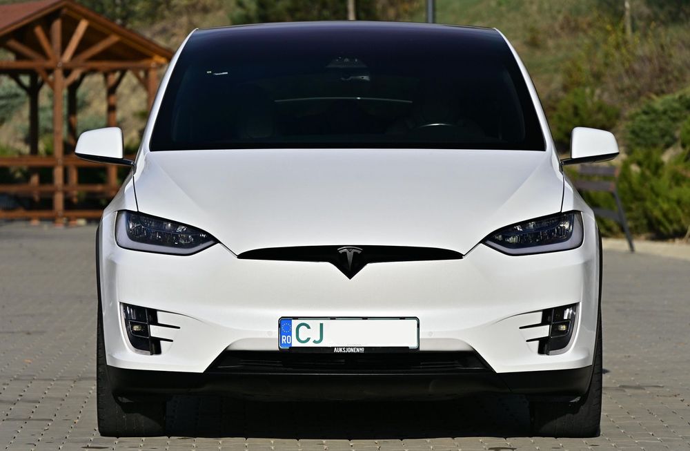 Tesla Model X 90000 KM !!!
