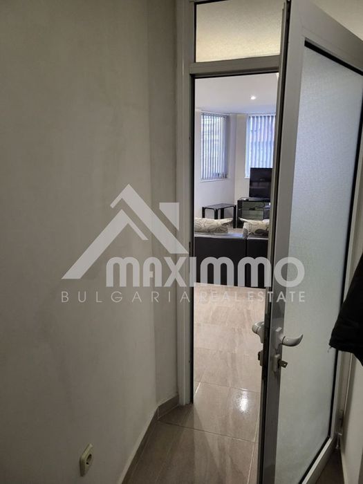 Продава се Тристаен апартамент в Варна, ВИНС - 89 кв.м за 2012 €/кв.м - Снимка #9