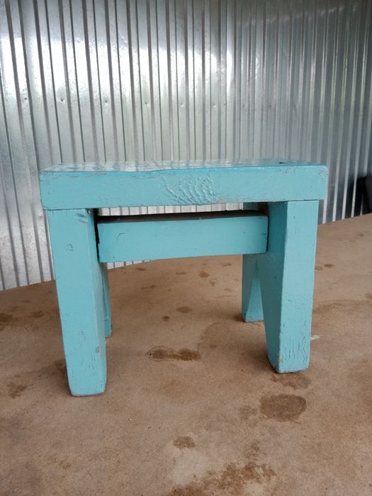 Продам табуретки