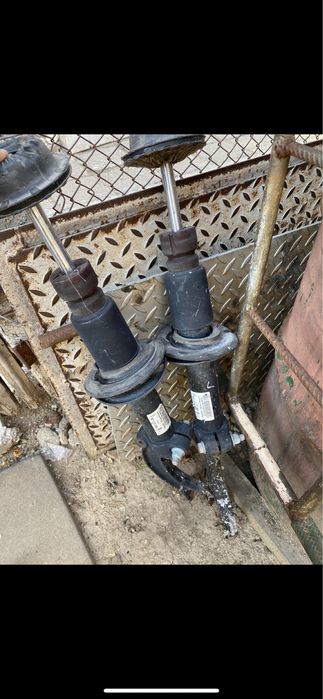 Предни амортесьор Ауди А4 б8,5 2013