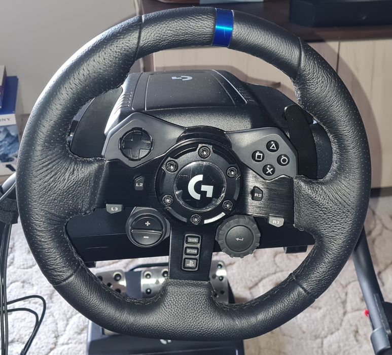 Волан с педали  Logitech и сгъваем стол