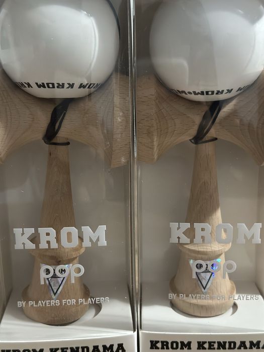 Kendama Krom Pop Lol