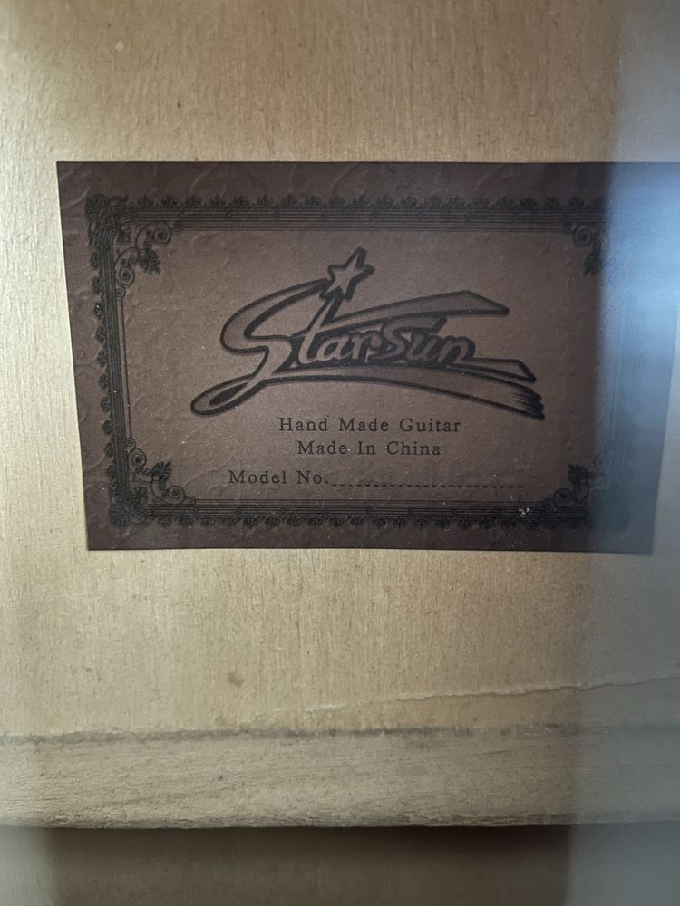 Гитара в хорошем состоянии  Starsun