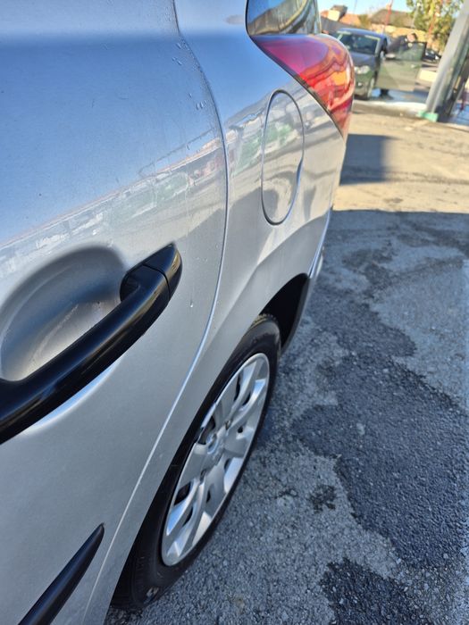 Vând Puegeto 207sw 2008