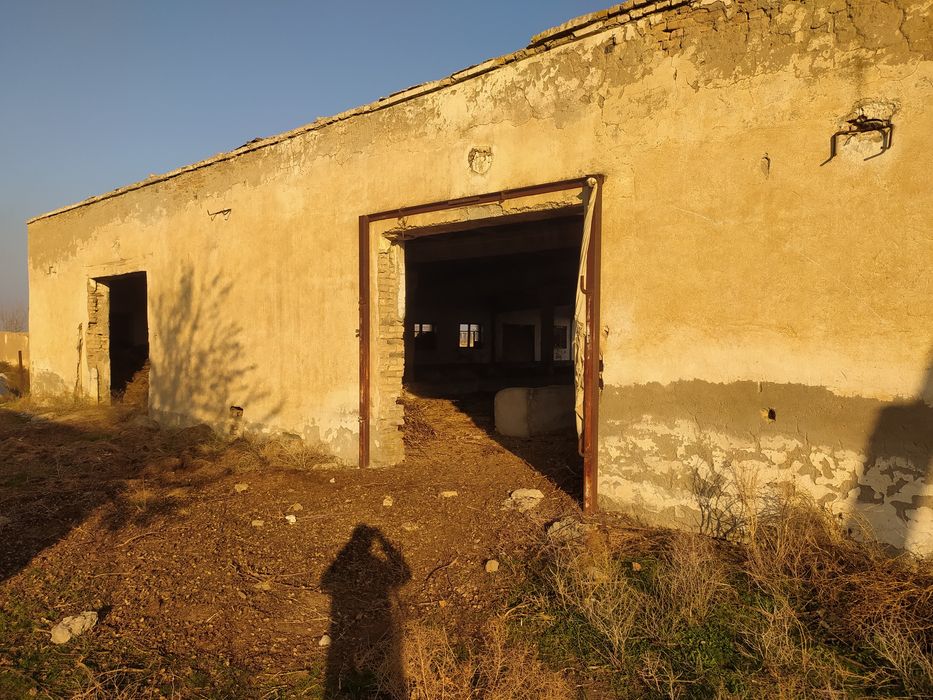 Koʻchmas mulk sotiladi!!!